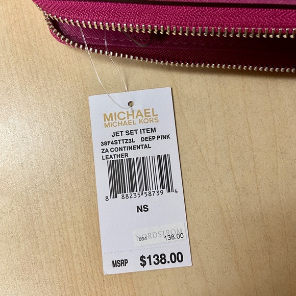Michael Kors Wallet - Picture 4 of 4